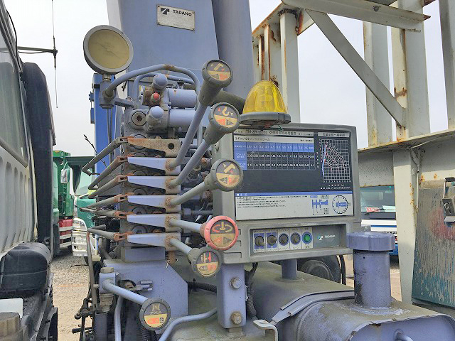 三菱ふそうファイターセルフクレーン3段増トン（6t・8t）[写真14]