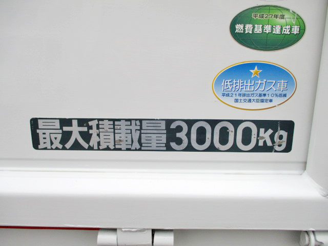 三菱ふそうキャンター平ボディ小型（2t・3t）[写真14]