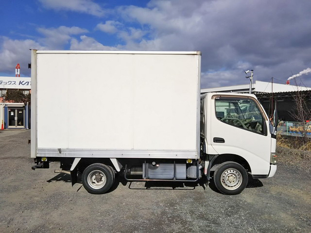 トヨタダイナパネルバン小型（2t・3t）[写真06]
