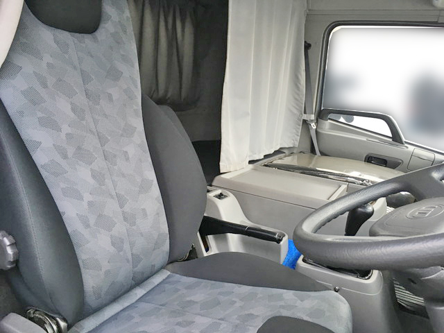 UDトラックスコンドル冷凍車（冷蔵車）中型（4t）[写真19]