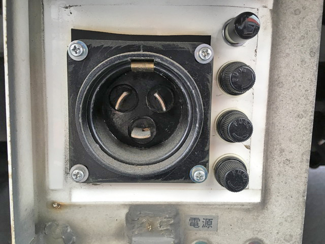 UDトラックスコンドル冷凍車（冷蔵車）中型（4t）[写真07]