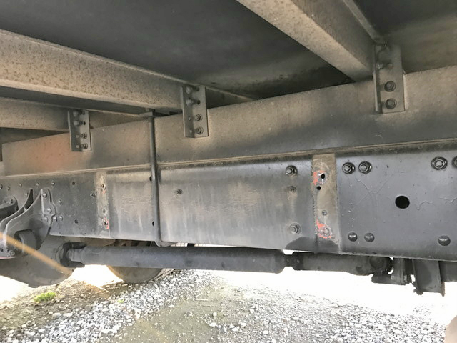 三菱ふそうファイターアルミバン中型（4t）[写真16]