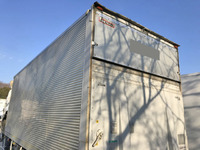 三菱ふそうファイターアルミバン中型（4t）[写真05]