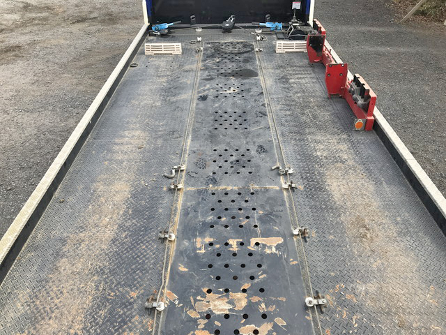 いすゞエルフセーフティローダー小型（2t・3t）[写真10]