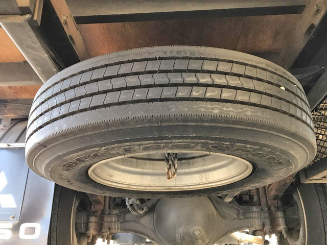 三菱ふそうファイター平ボディ中型（4t）[写真14]