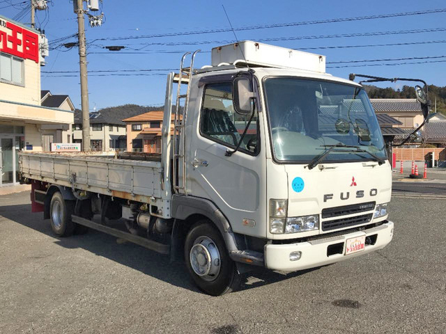 三菱ふそうファイター平ボディ中型（4t）[写真03]