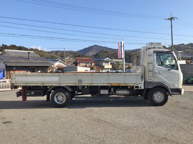 三菱ふそうファイター平ボディ中型（4t）[写真06]