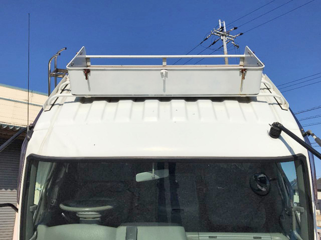 三菱ふそうファイター平ボディ中型（4t）[写真08]