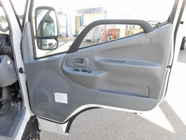 トヨタダイナパネルバン小型（2t・3t）[写真28]