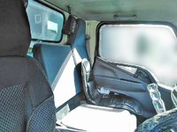 三菱ふそうキャンター平ボディ小型（2t・3t）[写真18]