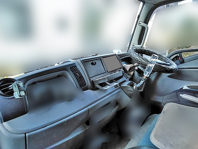 三菱ふそうキャンター平ボディ小型（2t・3t）[写真21]