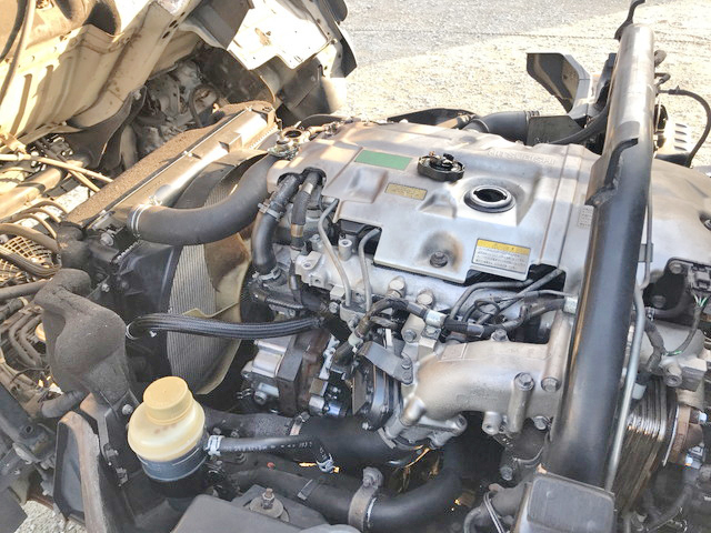 三菱ふそうキャンタークレーン6段小型（2t・3t）[写真23]