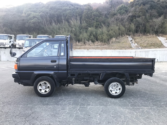 トヨタライトエースダンプ小型（2t・3t）[写真05]