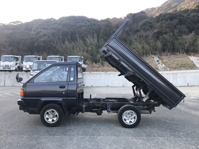 トヨタライトエースダンプ小型（2t・3t）[写真06]