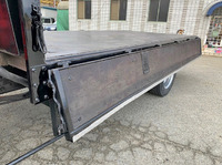 いすゞエルフユニック4段小型（2t・3t）[写真13]