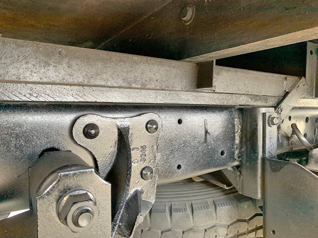 いすゞエルフユニック4段小型（2t・3t）[写真26]