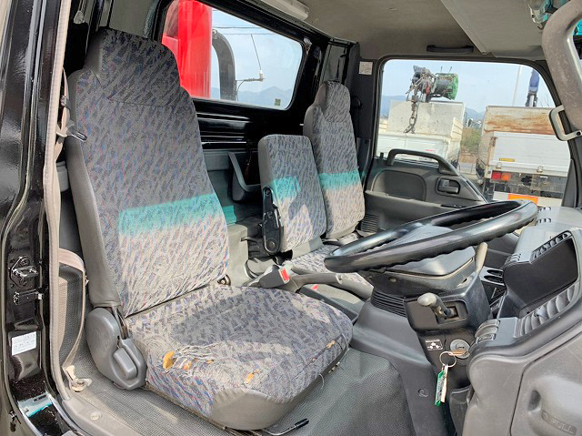 いすゞエルフユニック4段小型（2t・3t）[写真35]