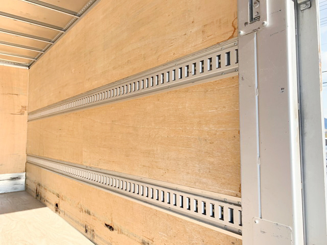 マツダタイタンアルミバン小型（2t・3t）[写真13]