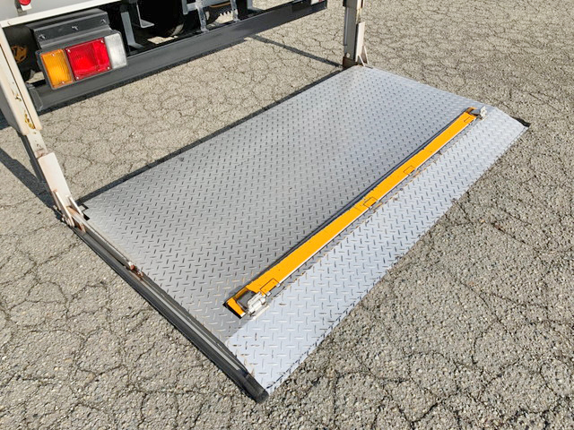 マツダタイタンアルミバン小型（2t・3t）[写真21]