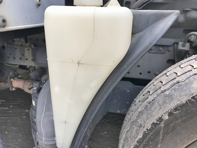 いすゞエルフアルミバン小型（2t・3t）[写真18]