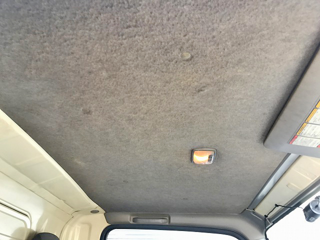 いすゞエルフアルミバン小型（2t・3t）[写真21]