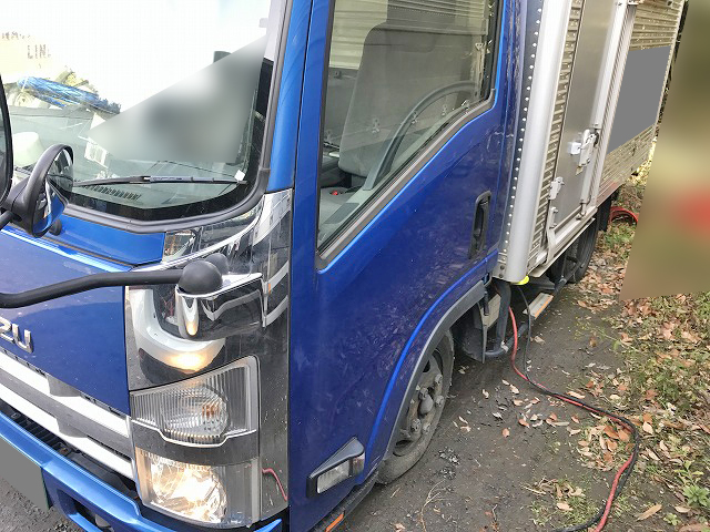 いすゞエルフアルミバン小型（2t・3t）[写真04]