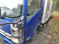 いすゞエルフアルミバン小型（2t・3t）[写真04]