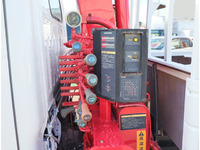 いすゞエルフユニック3段小型（2t・3t）[写真16]