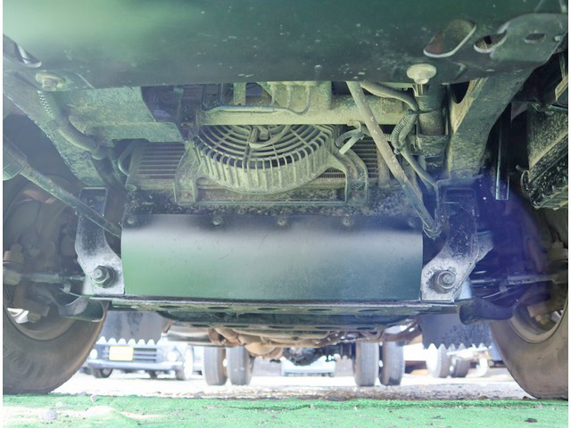 いすゞエルフユニック3段小型（2t・3t）[写真21]