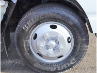 いすゞエルフユニック3段小型（2t・3t）[写真23]