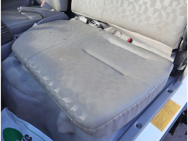 いすゞエルフユニック3段小型（2t・3t）[写真37]