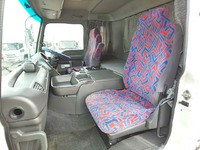 いすゞギガアルミウイング大型（10t）[写真28]