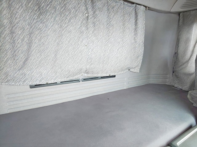 いすゞギガアルミウイング大型（10t）[写真39]