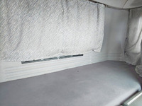 いすゞギガアルミウイング大型（10t）[写真39]