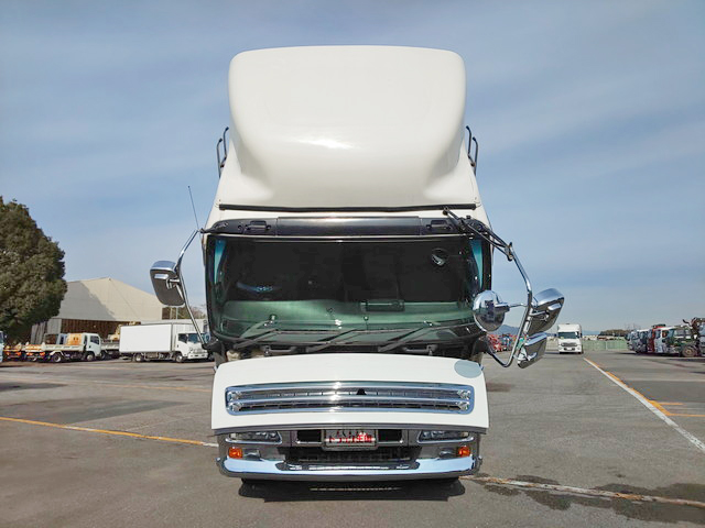 いすゞギガアルミウイング大型（10t）[写真08]