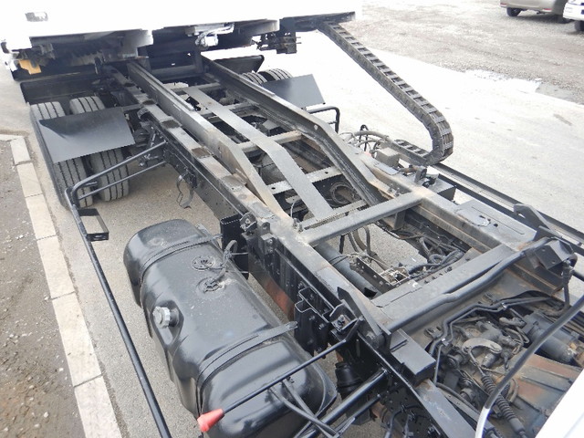 いすゞエルフセーフティローダー小型（2t・3t）[写真16]