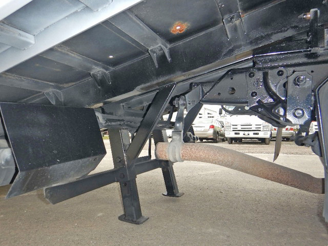 いすゞエルフセーフティローダー小型（2t・3t）[写真19]