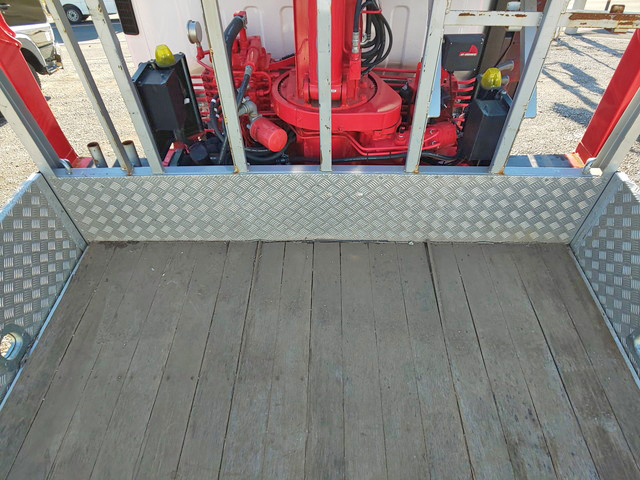 いすゞエルフセルフクレーン5段小型（2t・3t）[写真11]