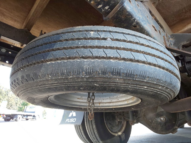 三菱ふそうキャンタークレーン3段小型（2t・3t）[写真23]