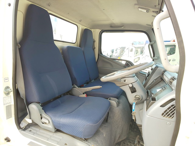 三菱ふそうキャンタークレーン3段小型（2t・3t）[写真30]