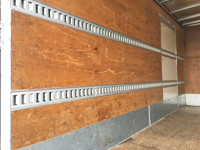 いすゞエルフアルミバン小型（2t・3t）[写真12]