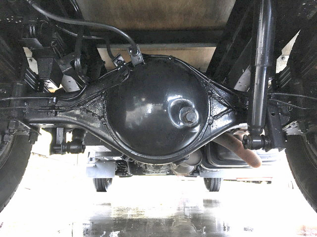 いすゞエルフアルミバン小型（2t・3t）[写真20]