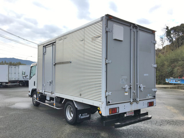 いすゞエルフアルミバン小型（2t・3t）[写真04]