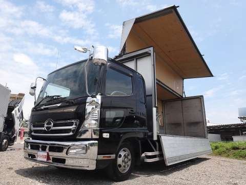 日野レンジャーアルミウイング中型（4t）[写真01]