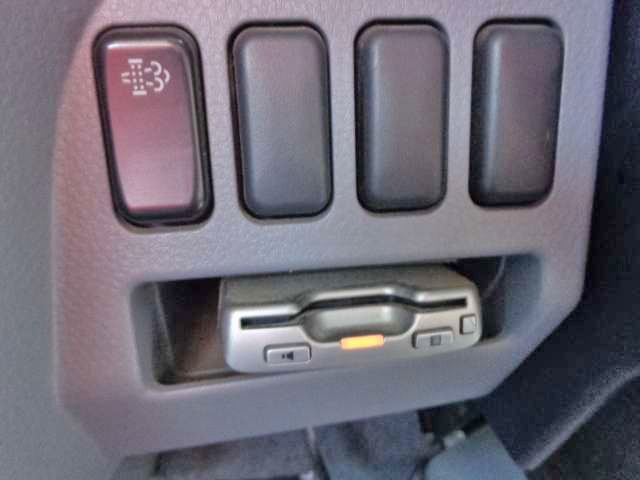 三菱ふそうキャンター平ボディ小型（2t・3t）[写真13]