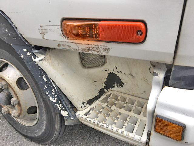 いすゞフォワード深ダンプ（土砂禁ダンプ）中型（4t）[写真10]