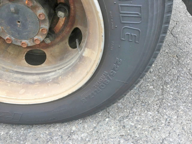 いすゞフォワード深ダンプ（土砂禁ダンプ）中型（4t）[写真12]