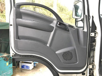 いすゞエルフアルミバン小型（2t・3t）[写真26]