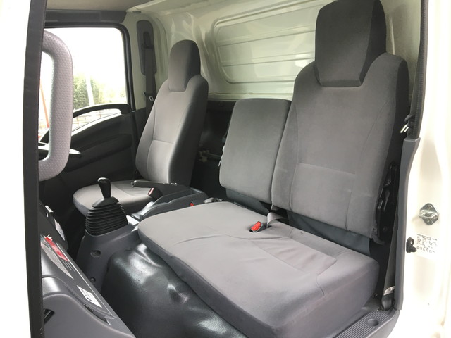 いすゞエルフアルミバン小型（2t・3t）[写真28]