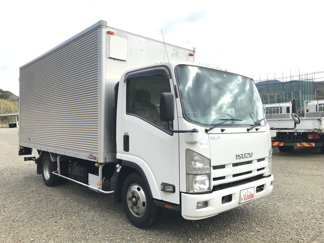 いすゞエルフアルミバン小型（2t・3t）[写真03]